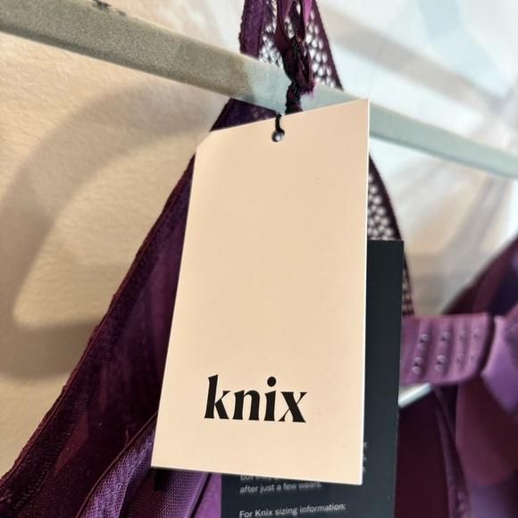 KNIX Sz XL Lace Deep V Padded No Underwire Bralette Bra NEW WITH TAGS. - Picture 7 of 10